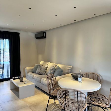 Lagonisi Luxury Appartment 2 By The Sea 外观 照片